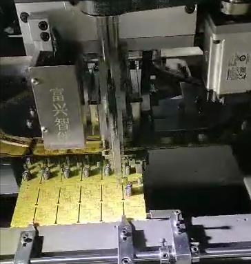 插件機機器人控制系統分類